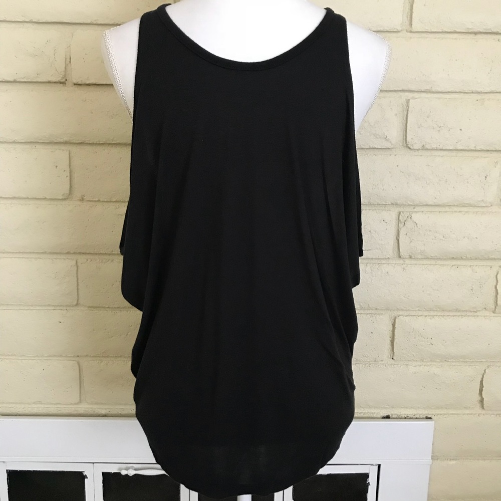 🦄3/$25 Fabletics atheltic workout tank breathable - Picture 4 of 6